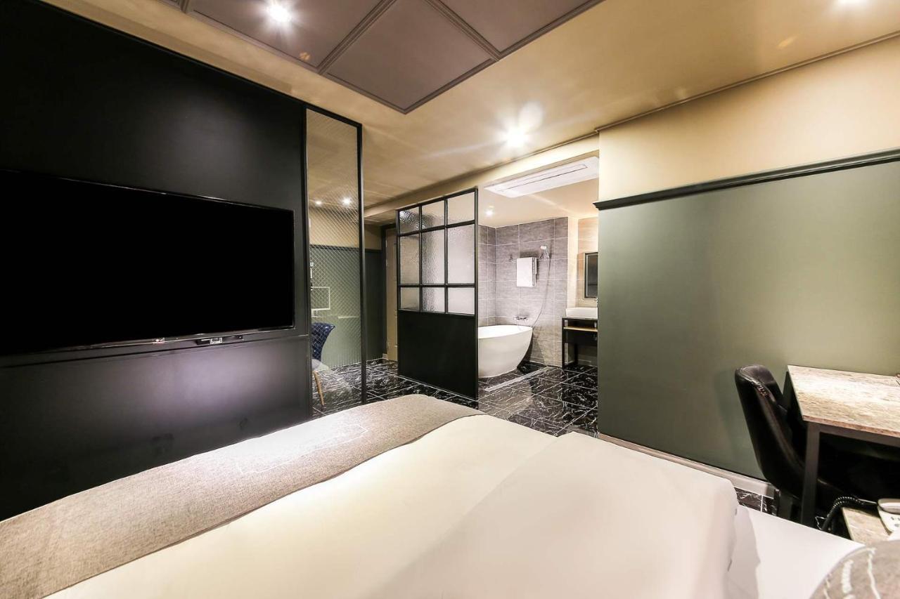 Docking Hotel Gimpo Εξωτερικό φωτογραφία