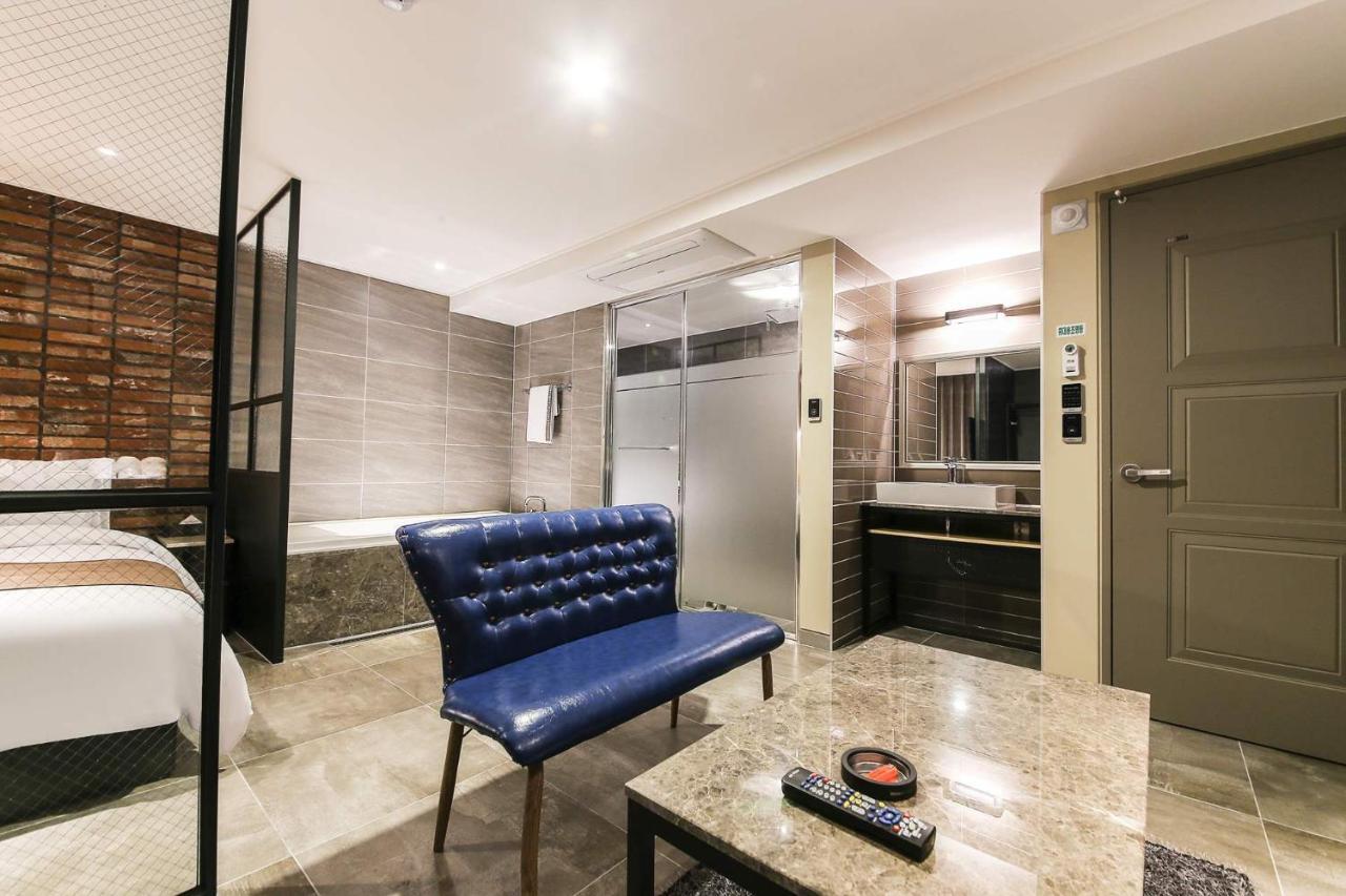 Docking Hotel Gimpo Εξωτερικό φωτογραφία