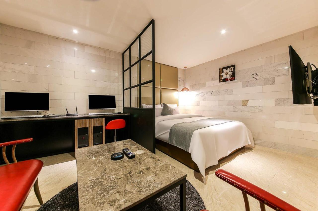 Docking Hotel Gimpo Εξωτερικό φωτογραφία