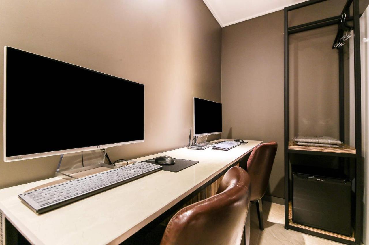 Docking Hotel Gimpo Εξωτερικό φωτογραφία