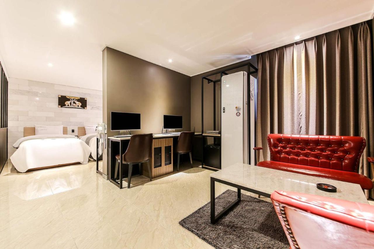 Docking Hotel Gimpo Εξωτερικό φωτογραφία